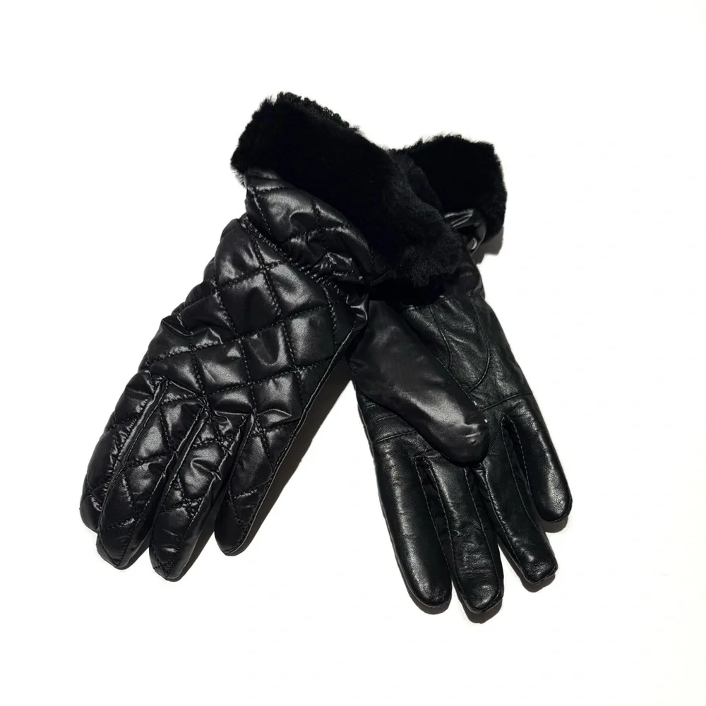UGG Black Quilted Touchscreen Leather Gloves NWT